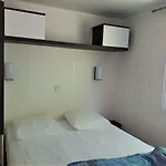 Κάμπινγκ De Retourtour 4*