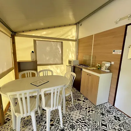 مكان تخييم De Retourtour 4*
